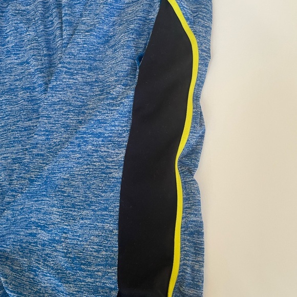 Men’s Blue, Black, & Neon Yellow Under Armour Shorts Size Small - Picture 9 of 9